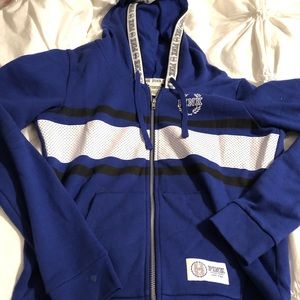 Woman’s Pink long sleeve hoodie like new